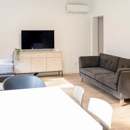Dom wakacyjny 2 Bedroom Awesome In Czarnocin